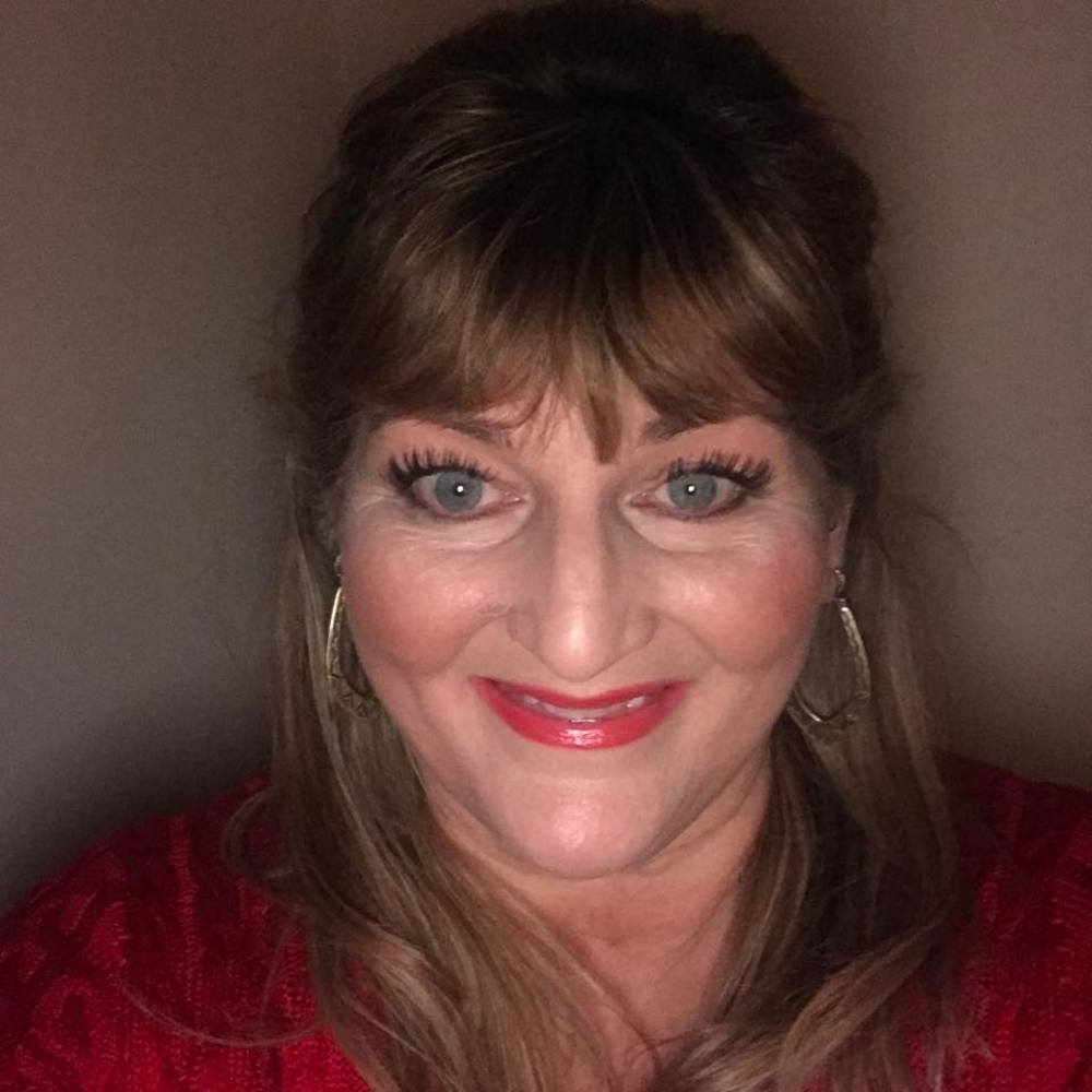 Meet your Posher, Lynne